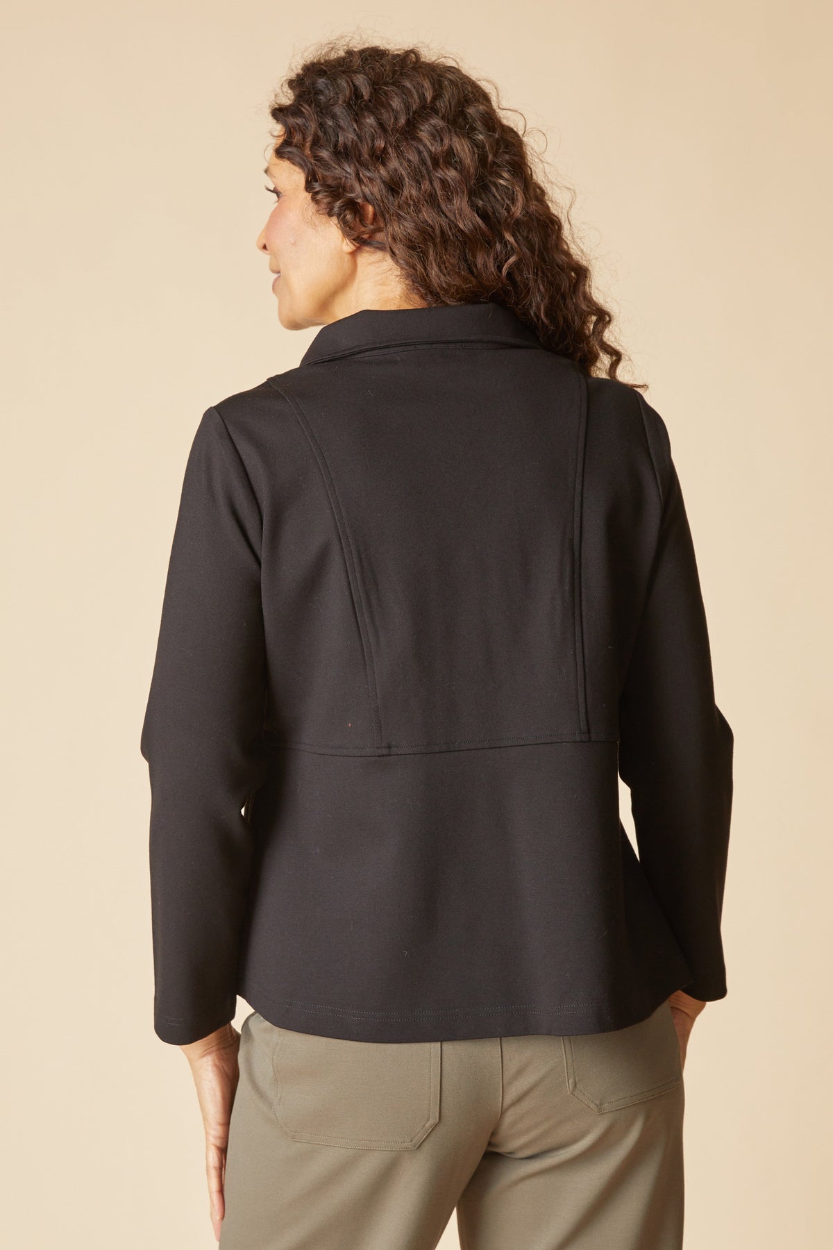 City Jacket in Black Solid