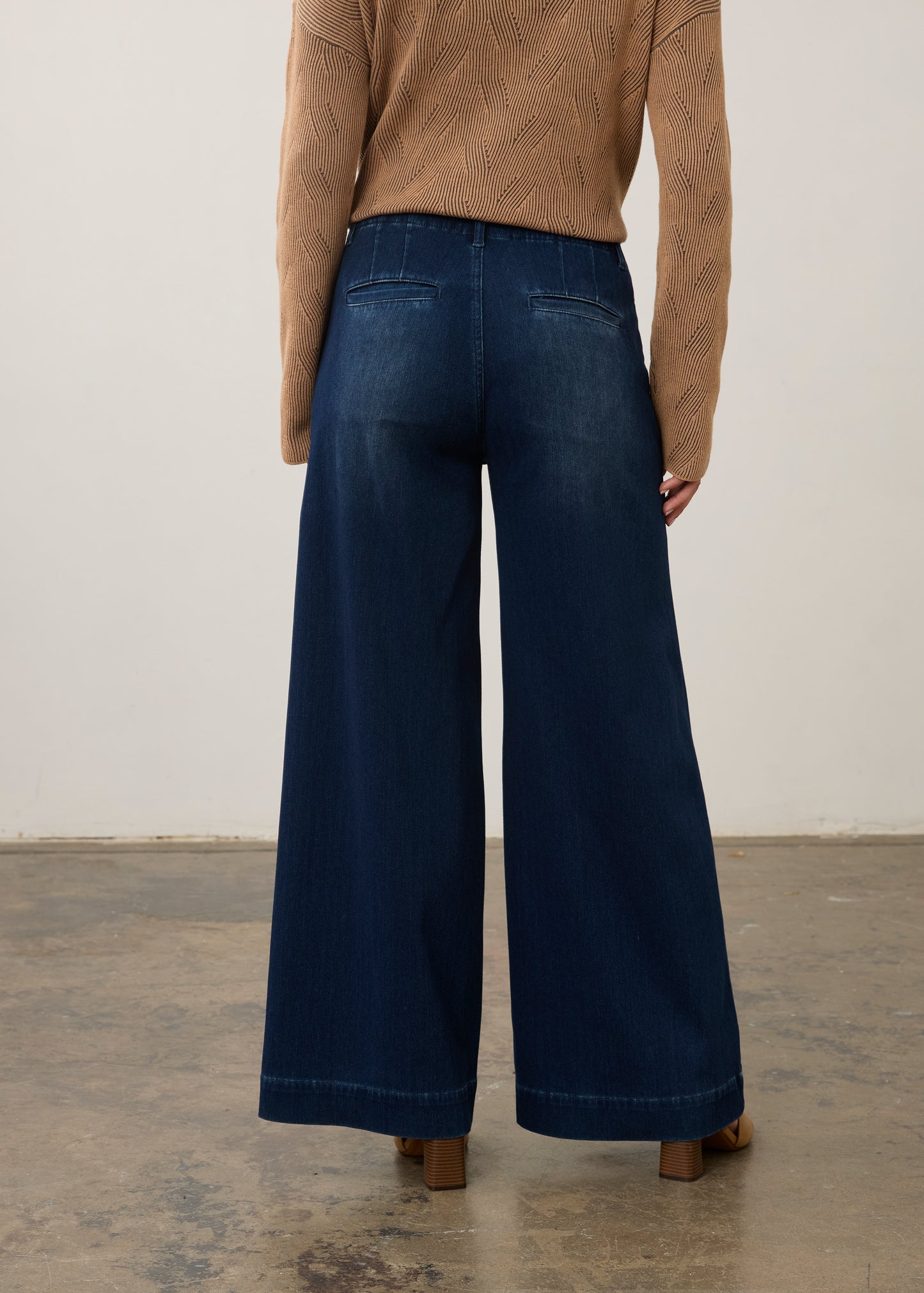 Pull on Wide Leg