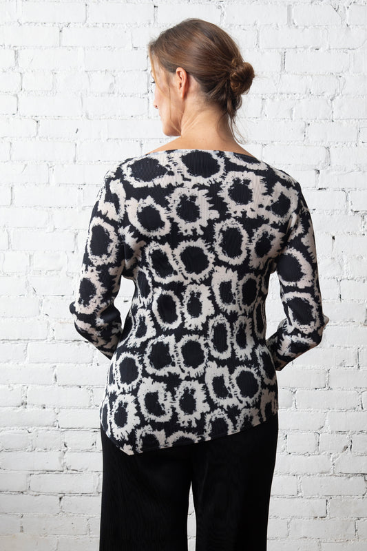 LIV - ANGLE PULLOVER CIRCLES