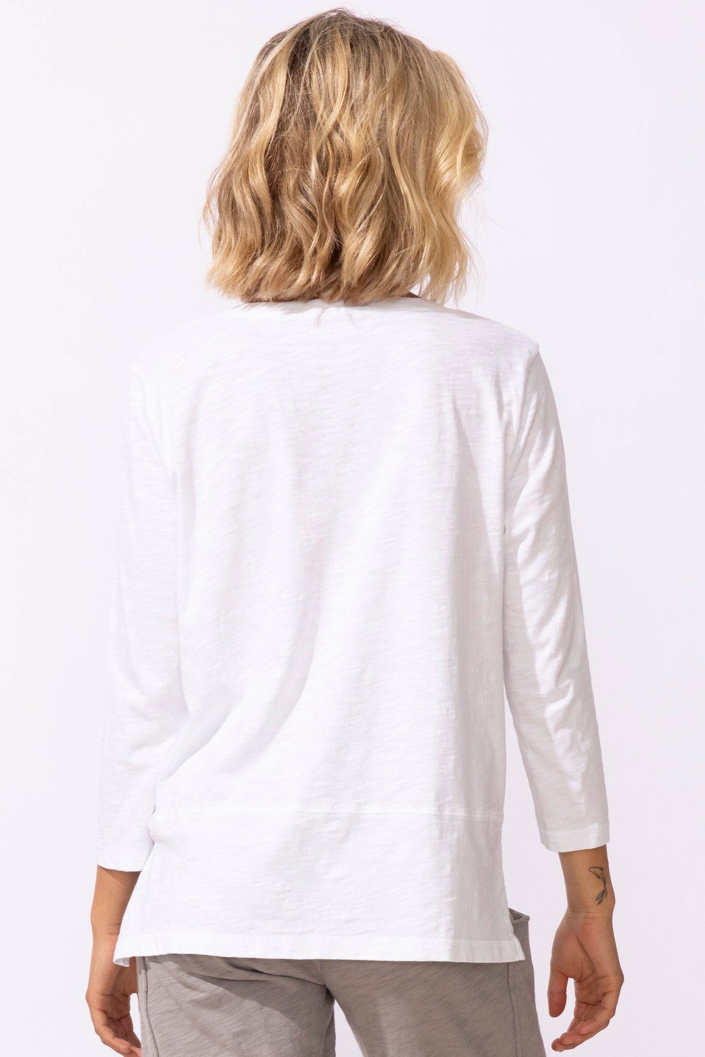 Easy V Tee
