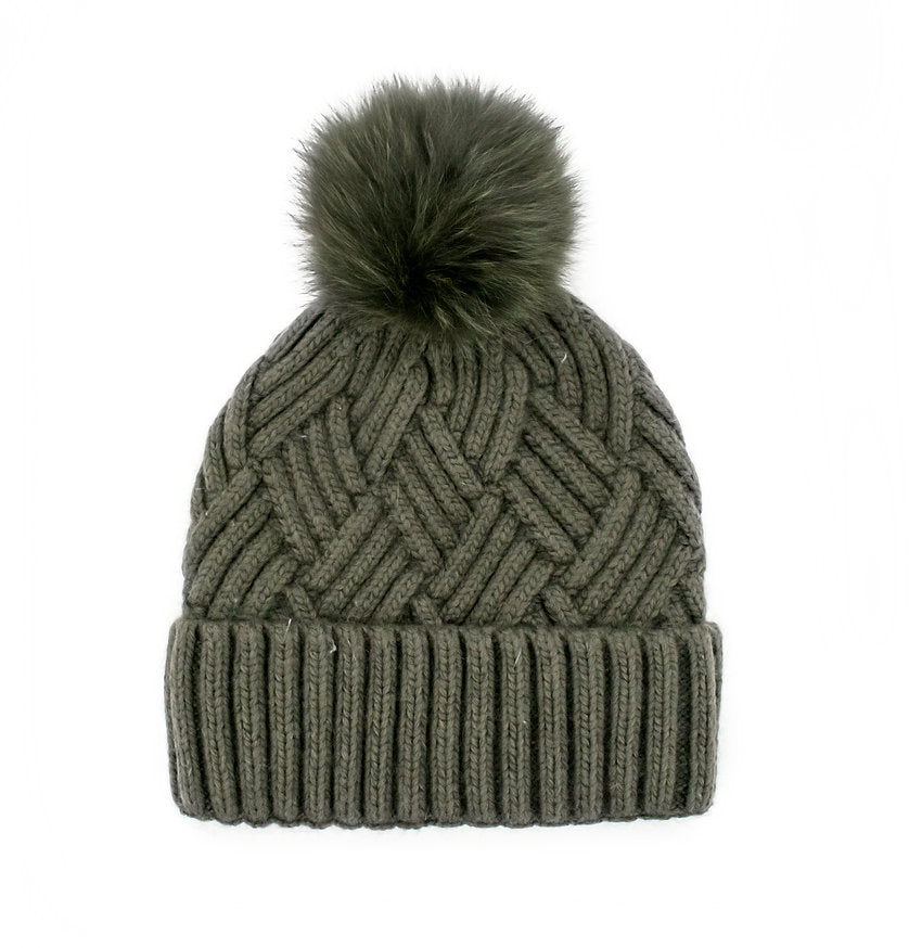 MM - KNIT HAT W/ FOX POMPOM