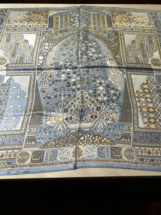 LARGE SILK SQUARE DENIM BLUE PRINT