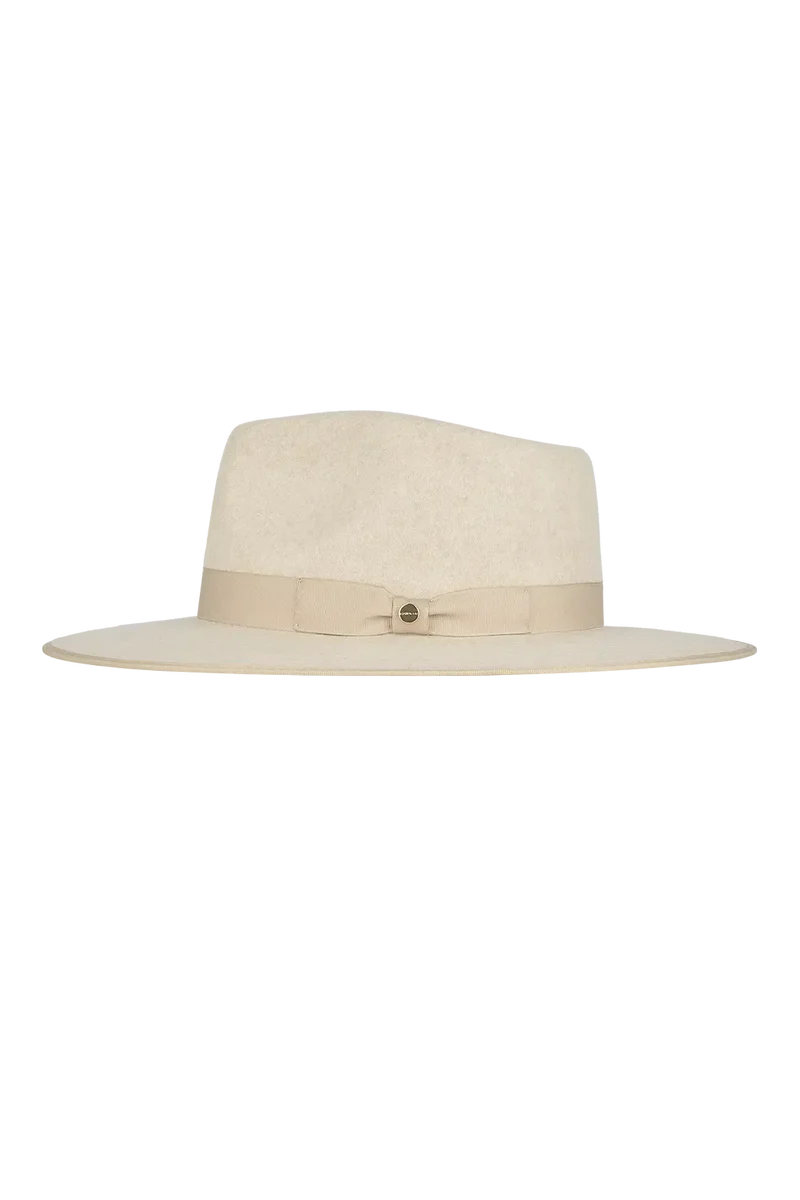 Tara Fedora