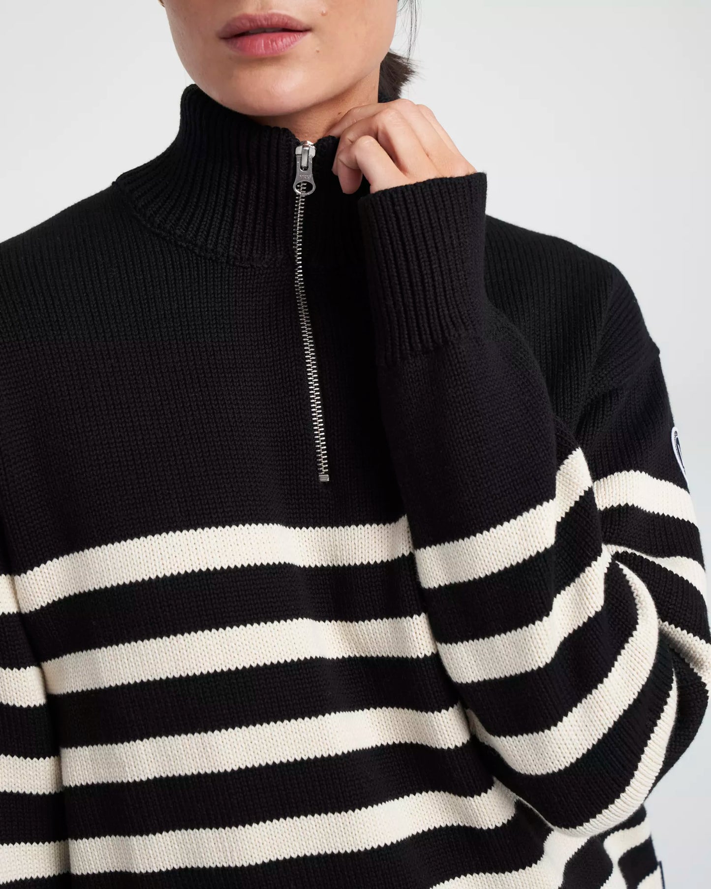 HOLEBROOK - REGINA T-NECK