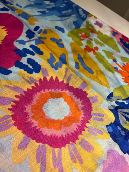 BOLD FLORAL RECTANGLE SCARF -680117050