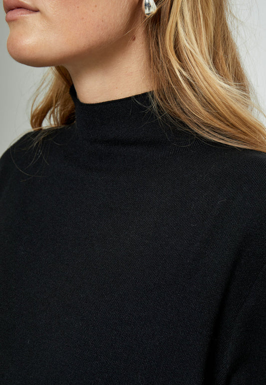 Lupi High Neck Knit Pullover