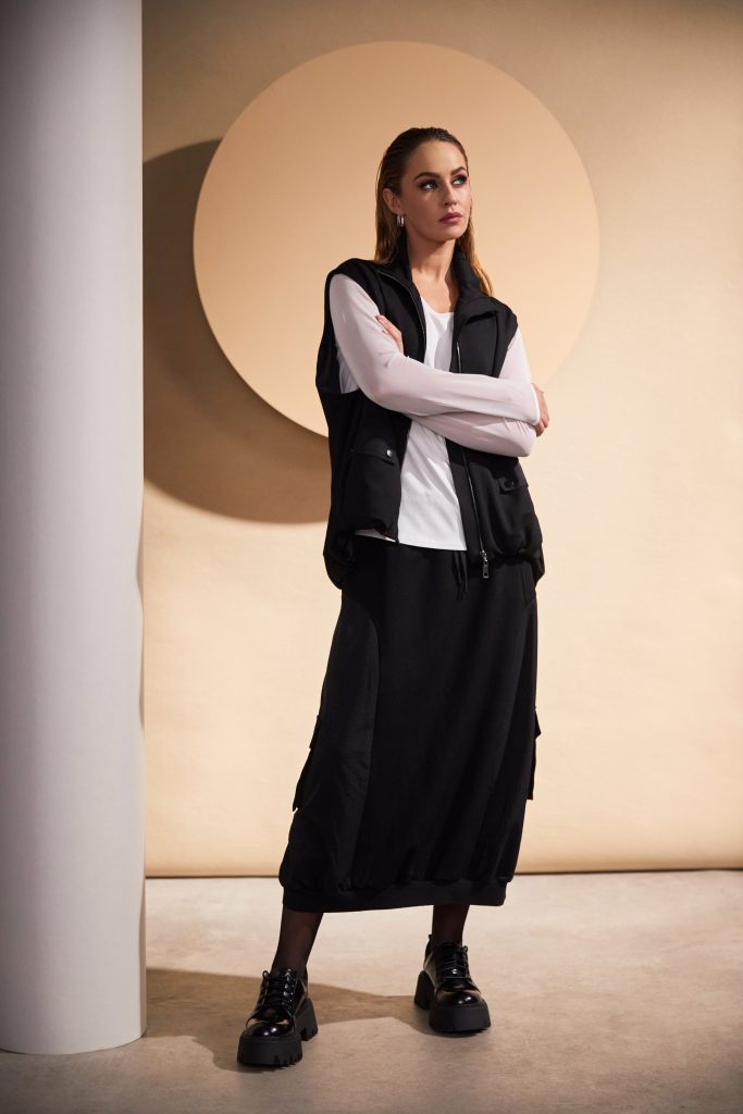 NAYA - MESH SLEEVE TOP