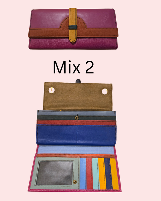 SORUKA - HALF MOON WALLET