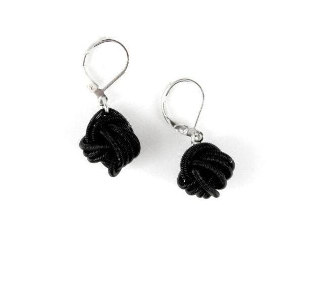 Sea Lily - Black PW Knot - Suttles & Seawinds