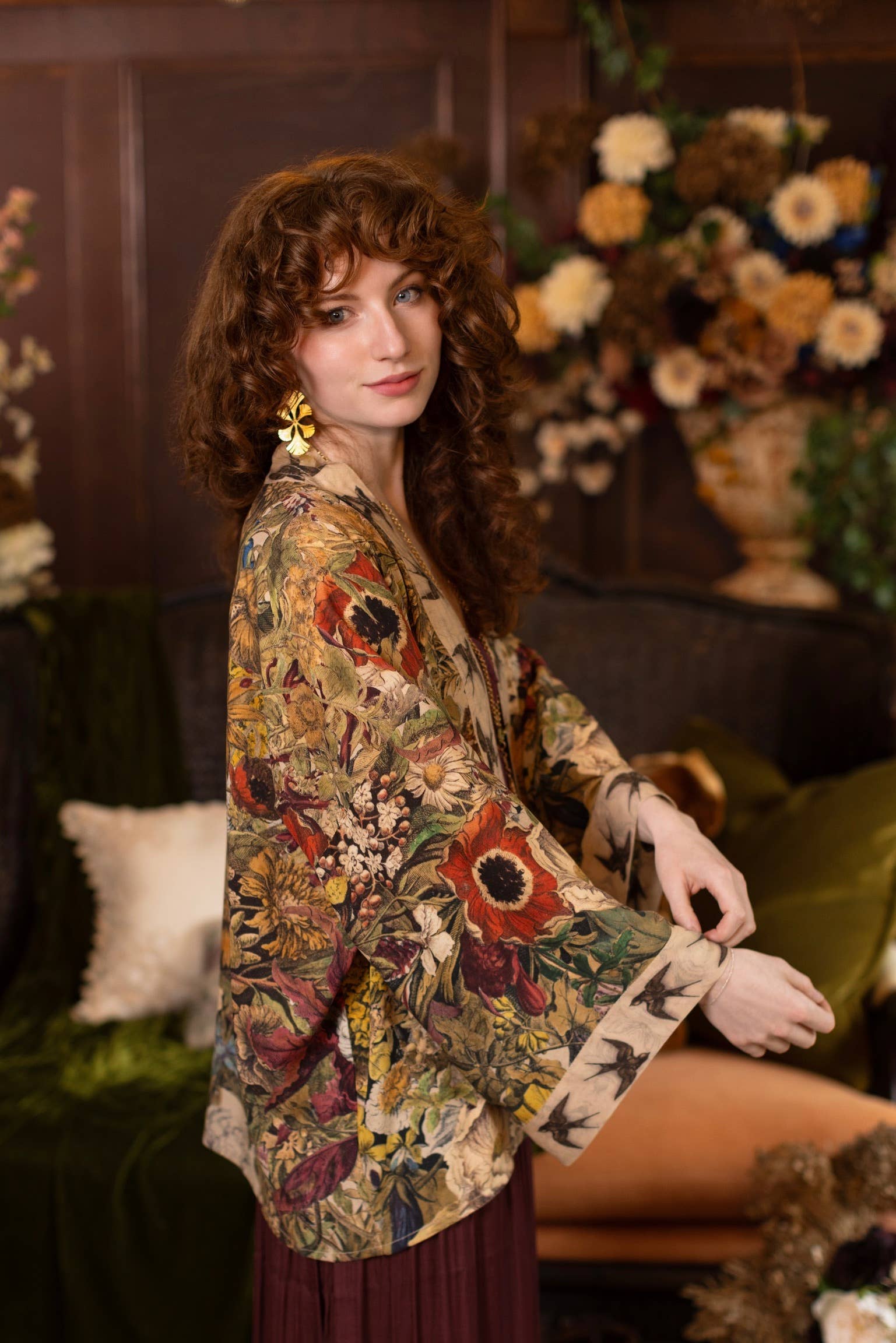 Golden Hour Pixie Duster Cropped Kimono w/ Florals - Suttles & Seawinds