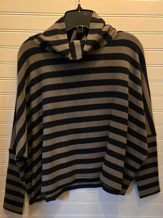 Ring Collar Sweater