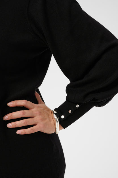 Lizzy Round Neck Pullover Buttons