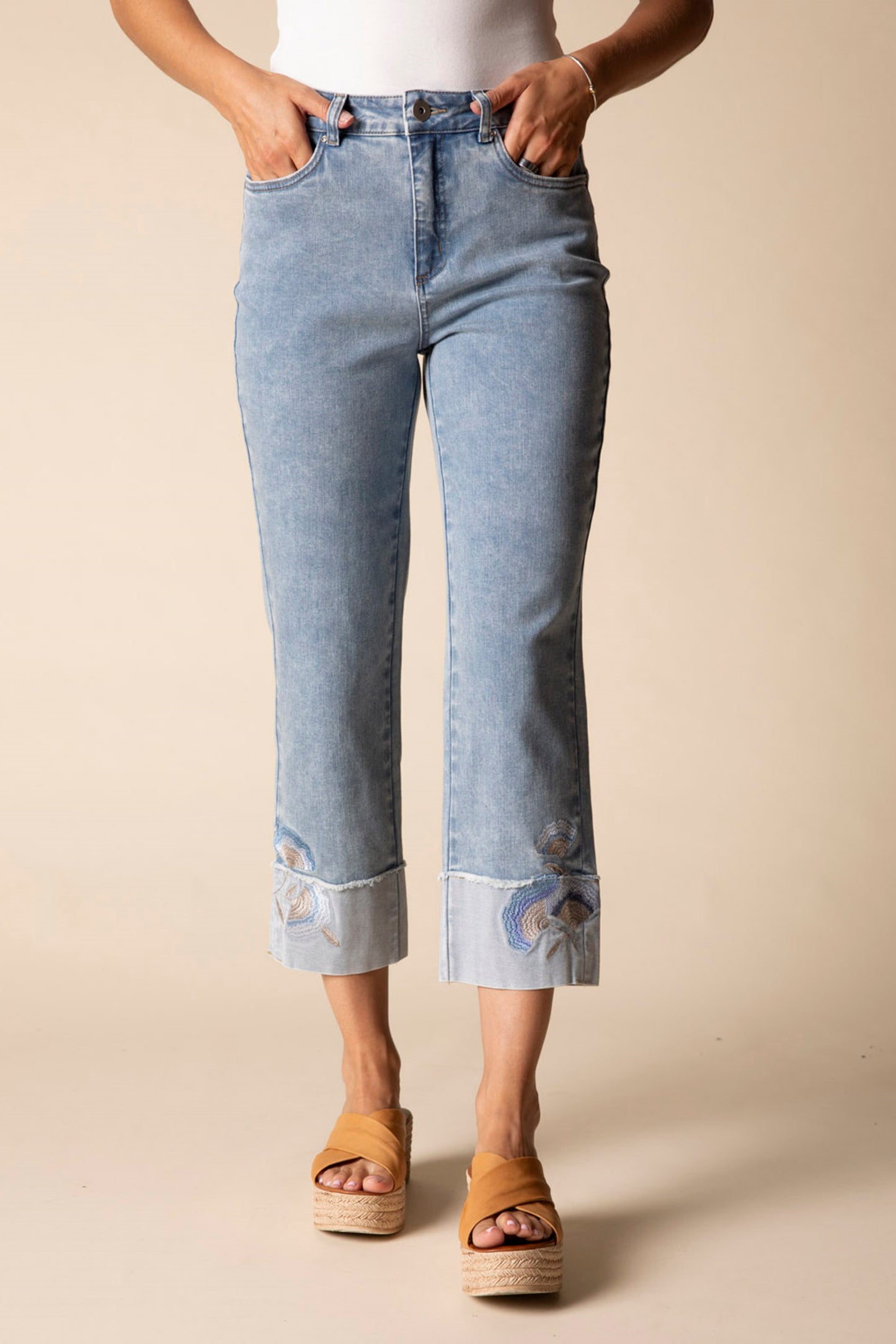Embroidered Cuff Capri - Suttles & Seawinds