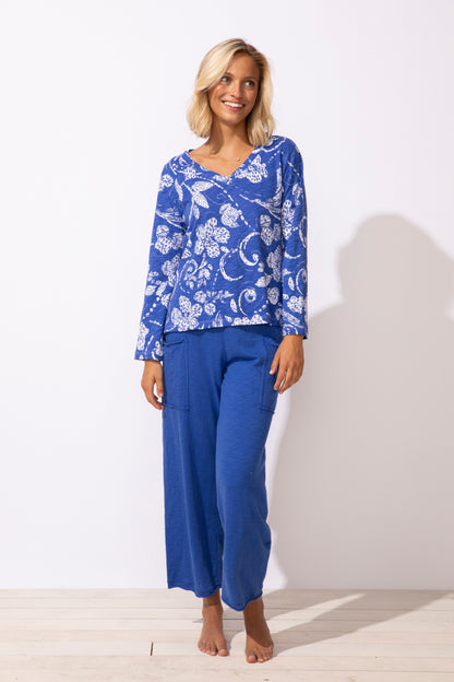 Boxy V-Neck - Suttles & Seawinds