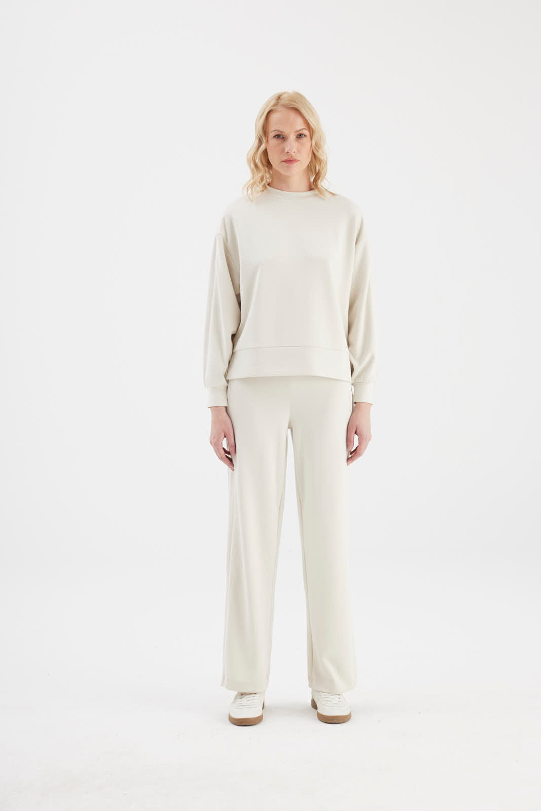 Liora  Travel Sweatpant