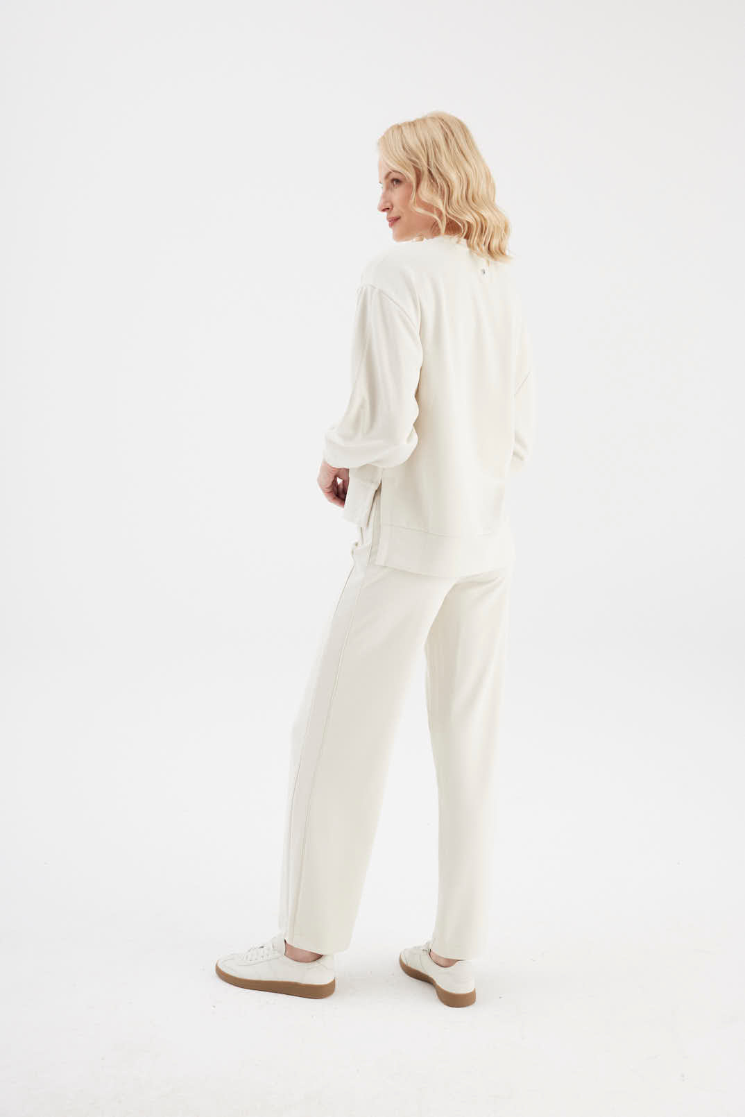 Liora  Travel Sweatpant