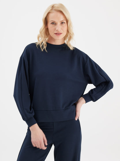 Elina Comfy Fit Travel Sweatshirt