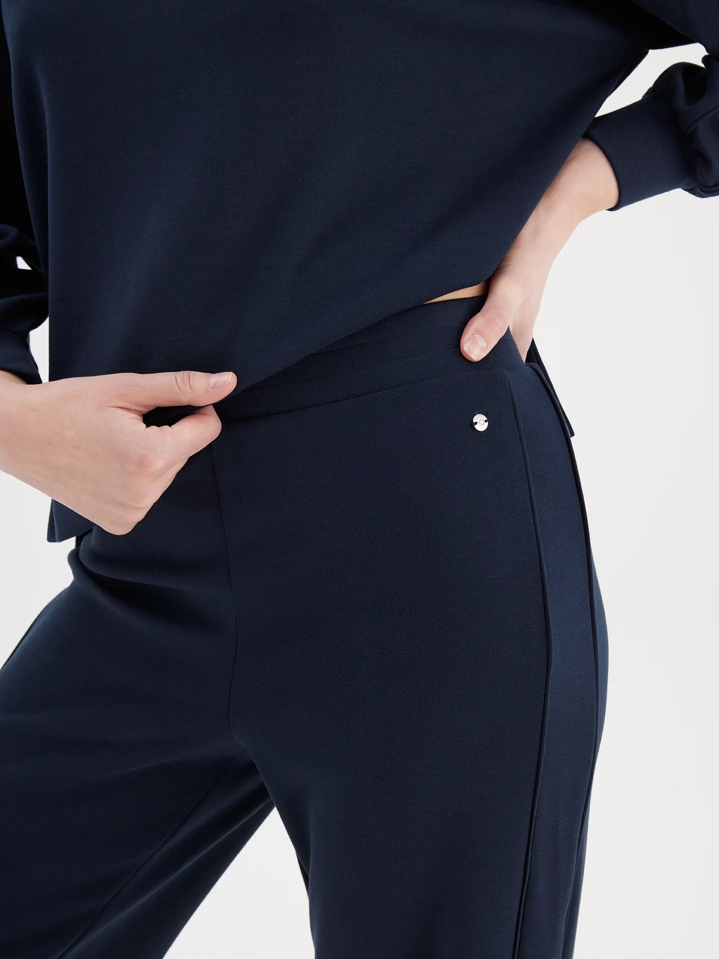 Liora  Travel Sweatpant