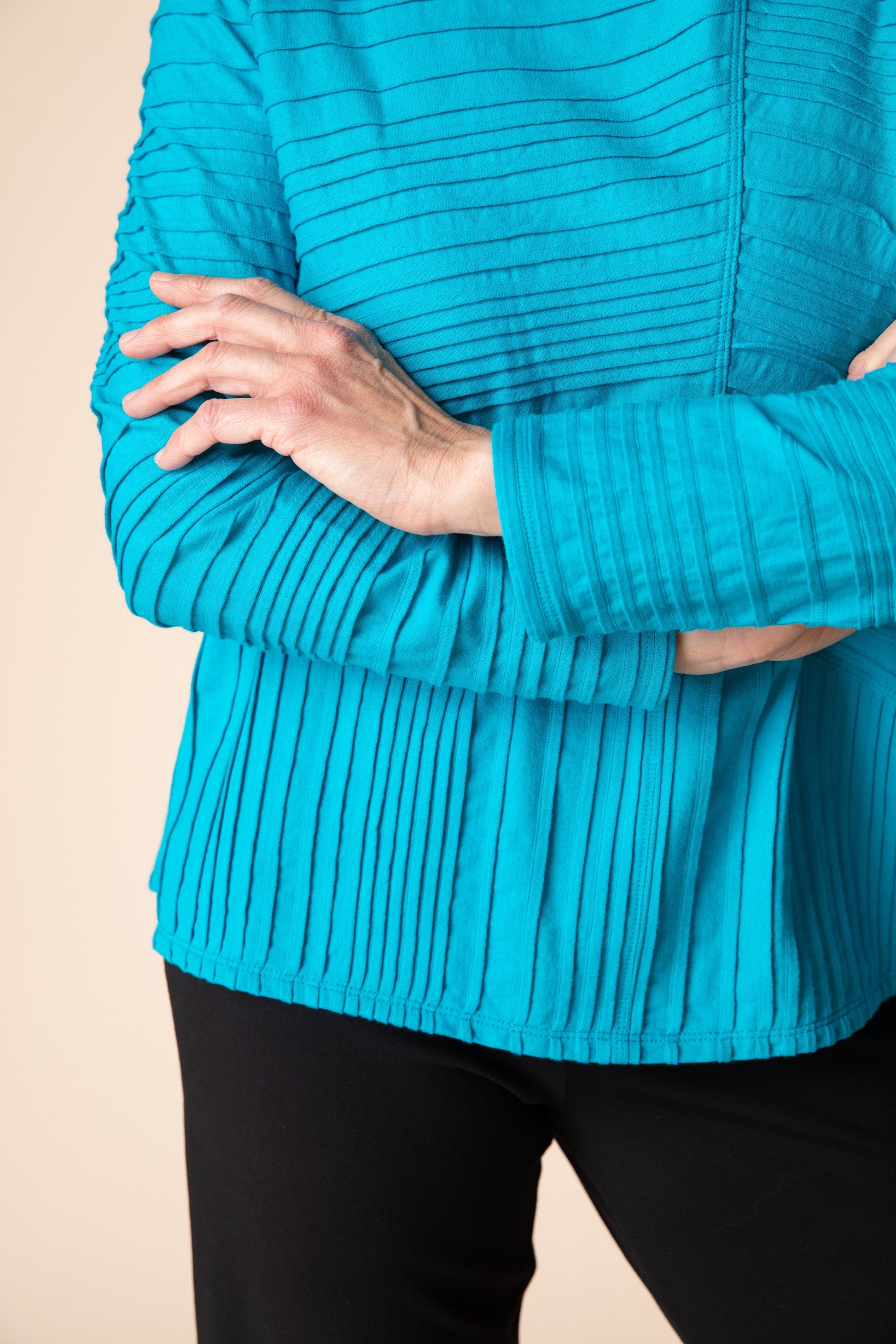 HABITAT Ripple Seamed Tee 3/4 Slv in Pacific