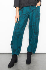 Load image into Gallery viewer, LIV - TENCEL PLEAT POCKET PANT
