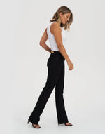 Load image into Gallery viewer, YOGA JEANS - CHLOE STRAIGHT JEANS
