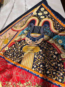 T & E - SPECTACULAR TREE OF LIFE- LARGE SILK SCARF