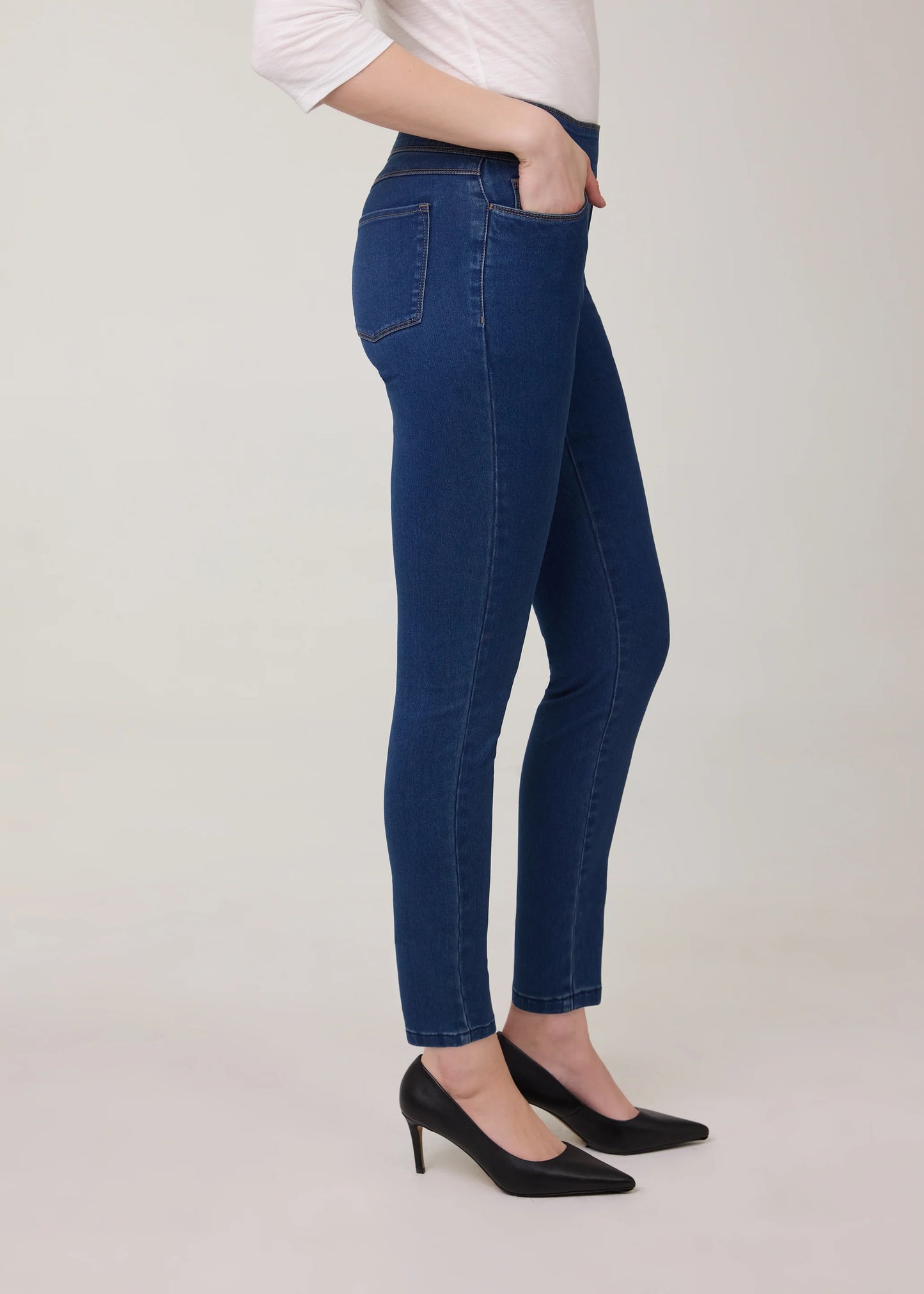 Pull-On Slim Ankle