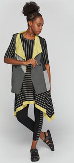 Load image into Gallery viewer, LUUKAA- REVERSIBLE VEST
