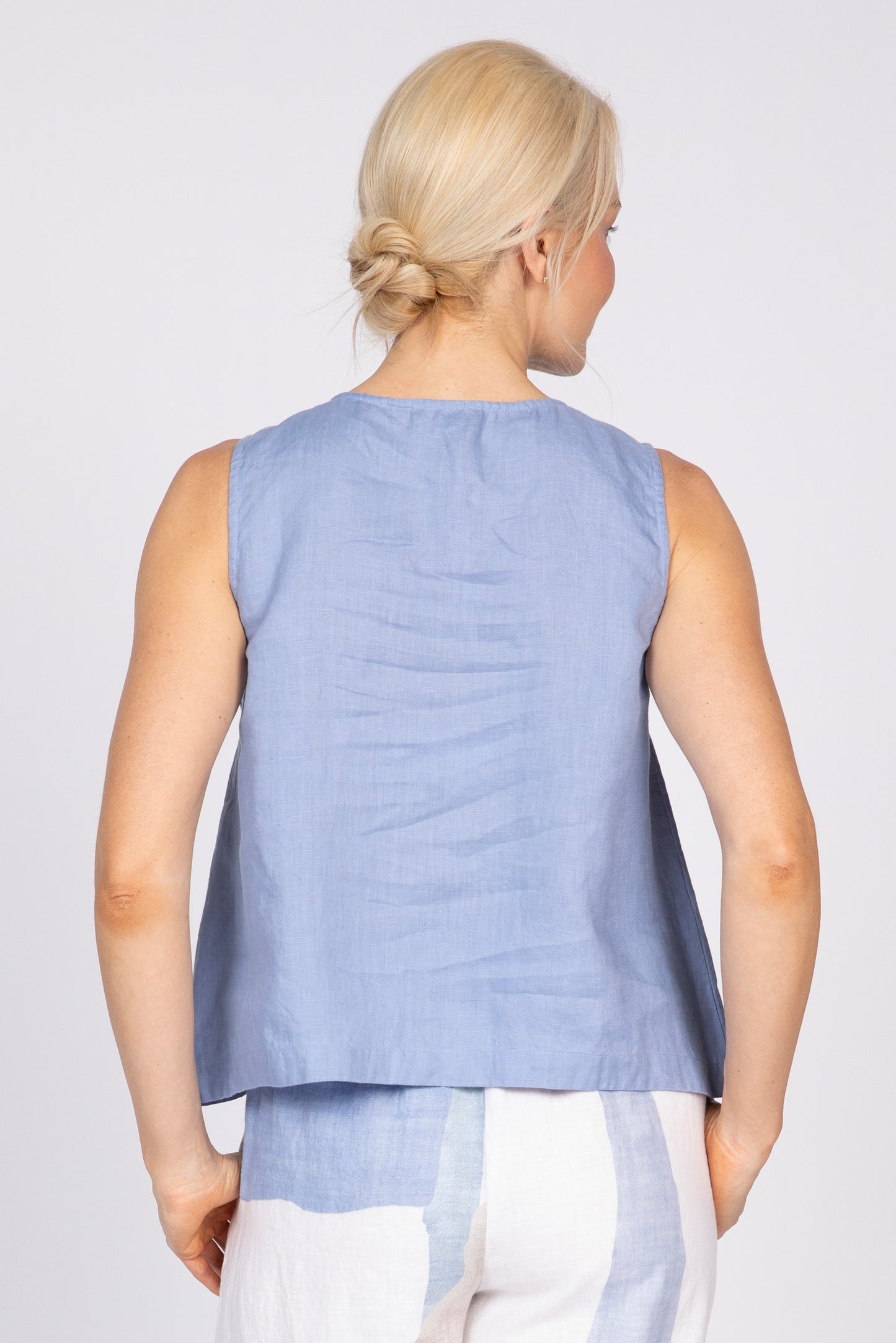 Must Have Tank - Suttles & Seawinds