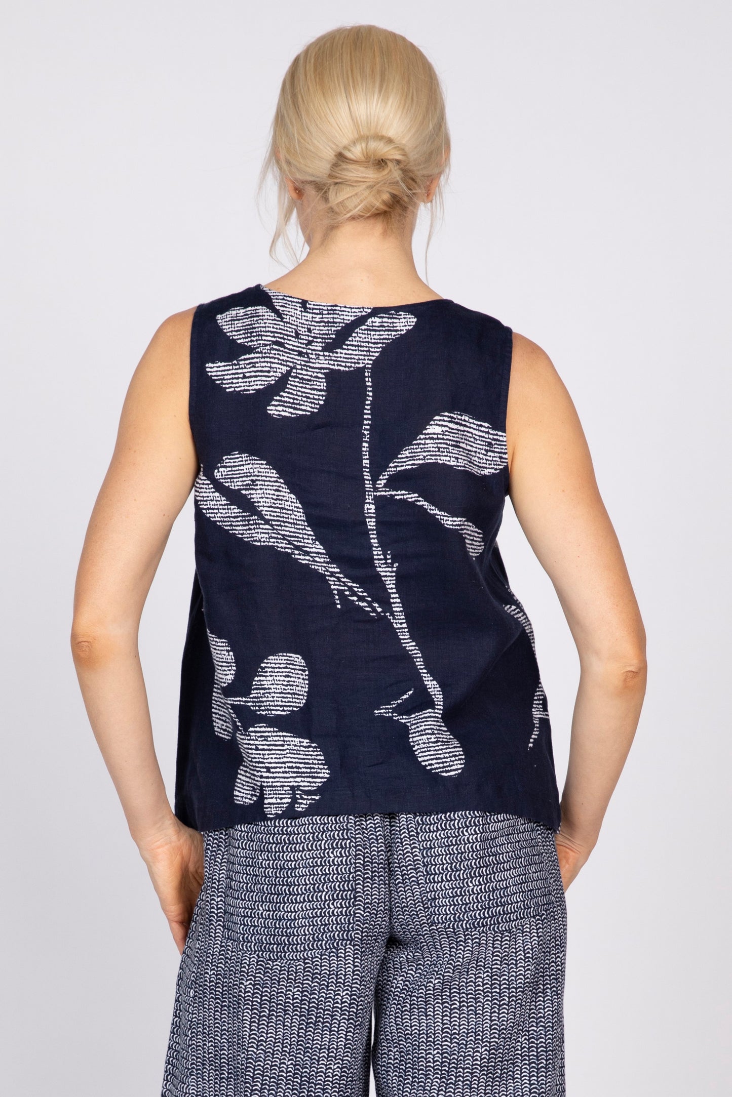 Bouquet Tank