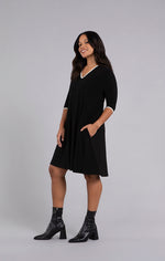 Load image into Gallery viewer, SYMPLI - TIPPED REVERSIBLE TRAPEZE DRESS 3/4 SLEEVE
