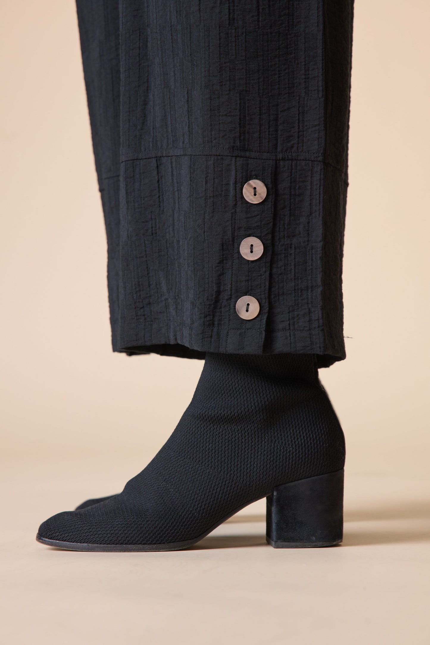 HABITAT Button Hem Pant in Black