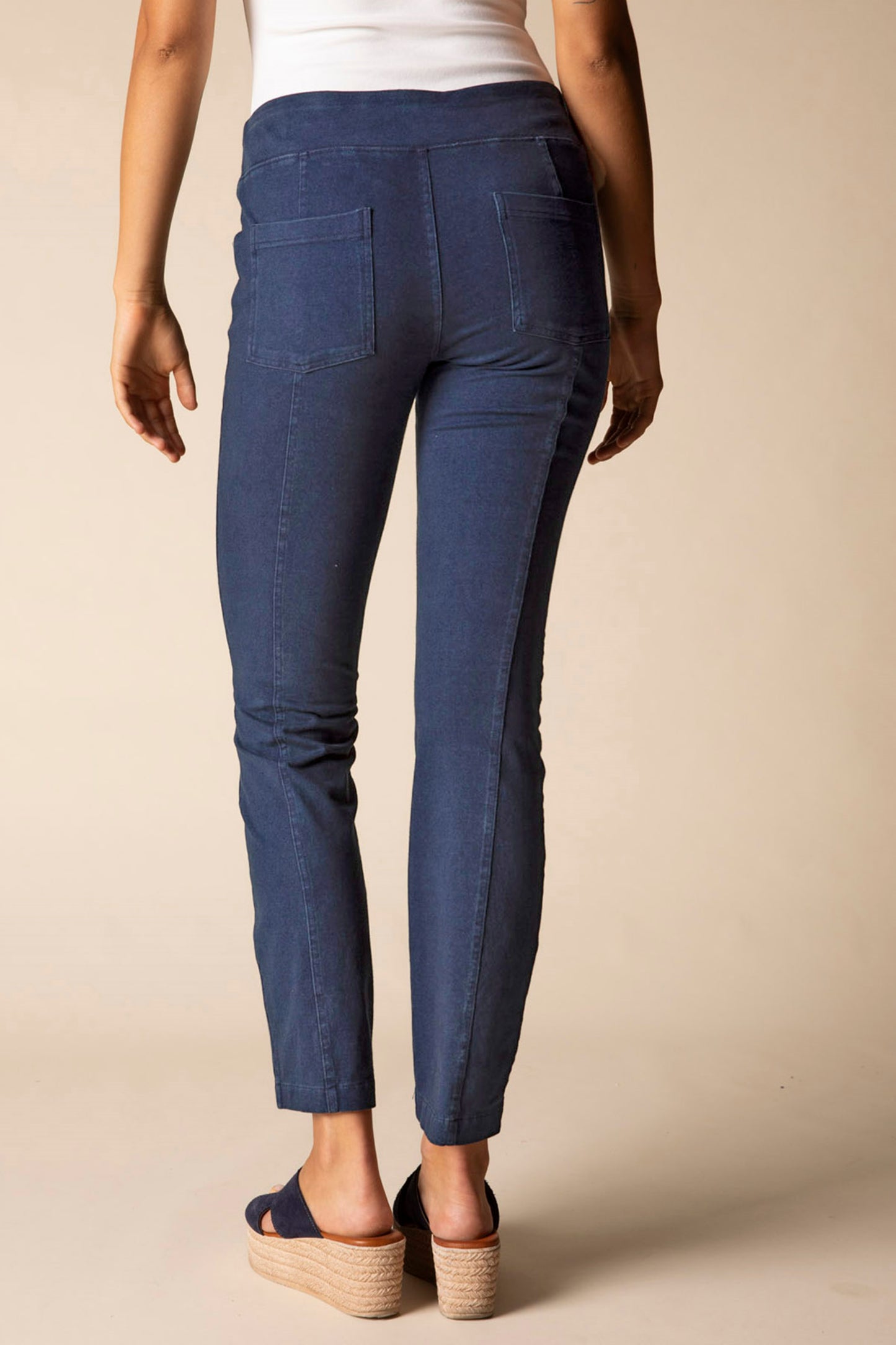 Seamed Pocket Pant