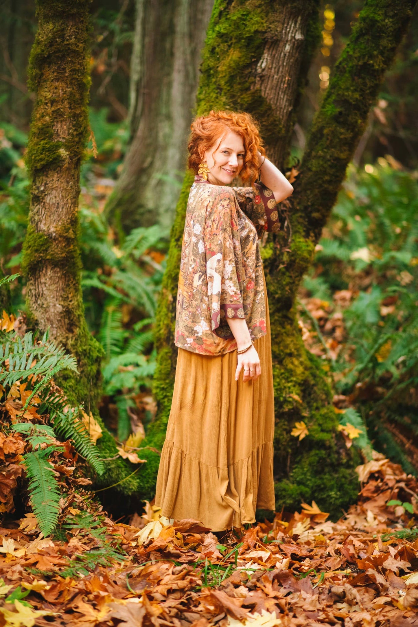Dream Weaver Pixie Duster Cropped Kimono w/ Zodiac - Suttles & Seawinds