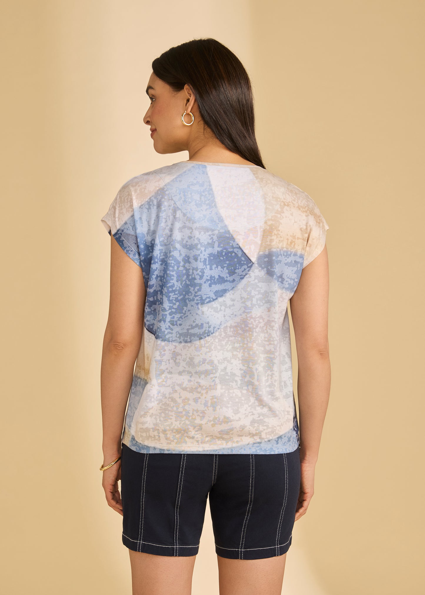 SHORT SLEEVE ROUND NECK TOP