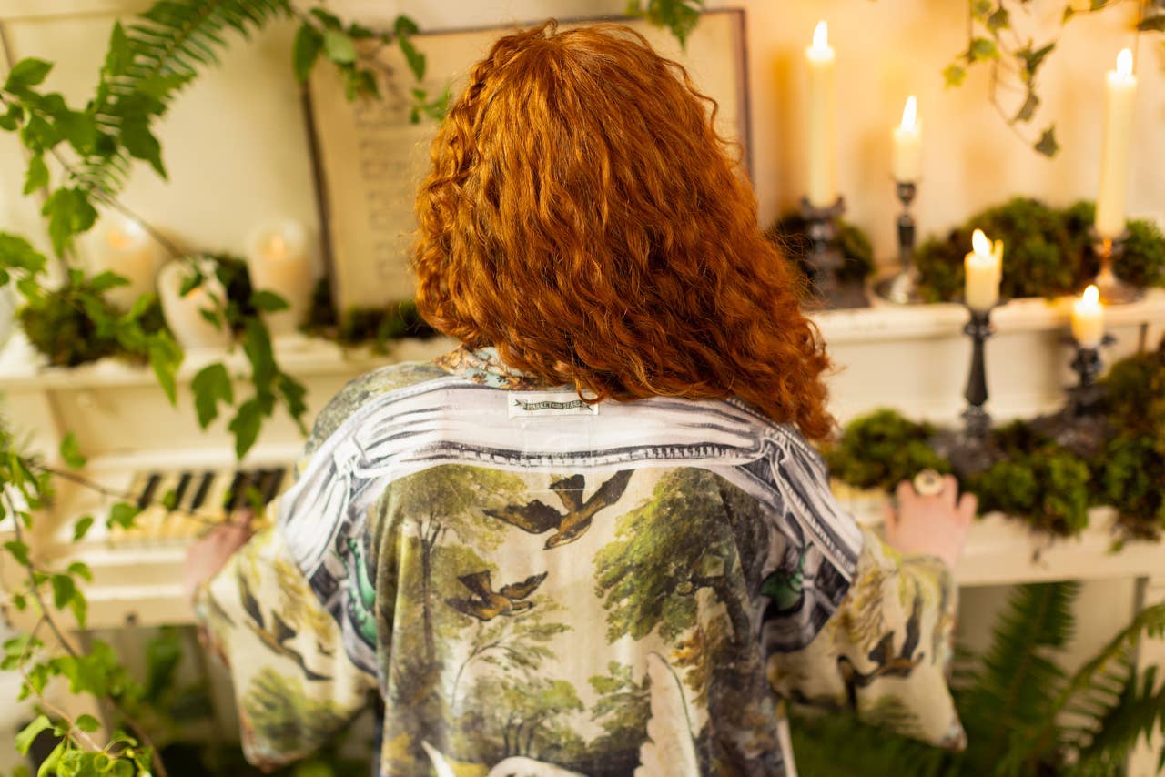 Theatre of Dreams Pixie Duster Cropped Kimono w/ Swan