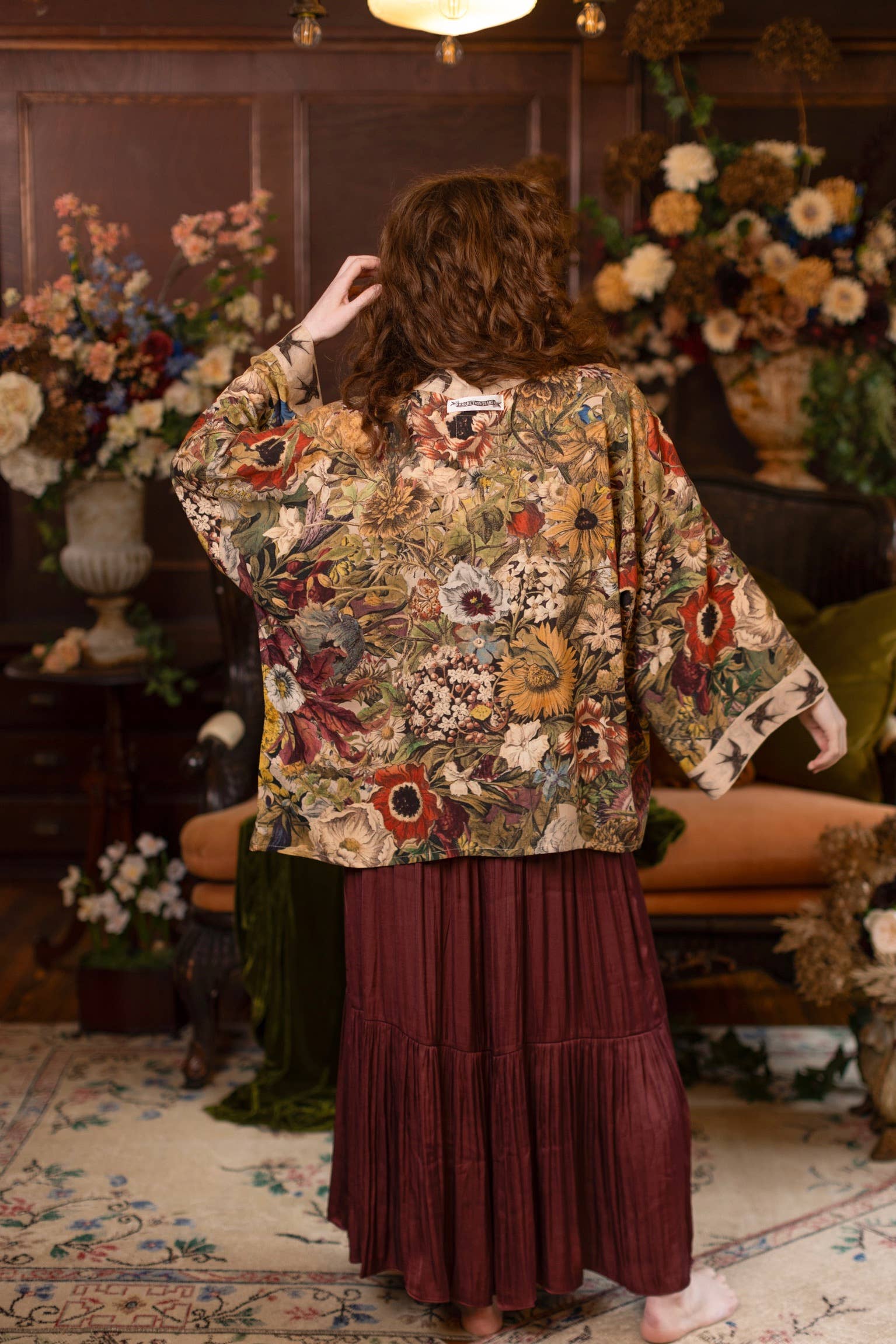 Golden Hour Pixie Duster Cropped Kimono w/ Florals - Suttles & Seawinds