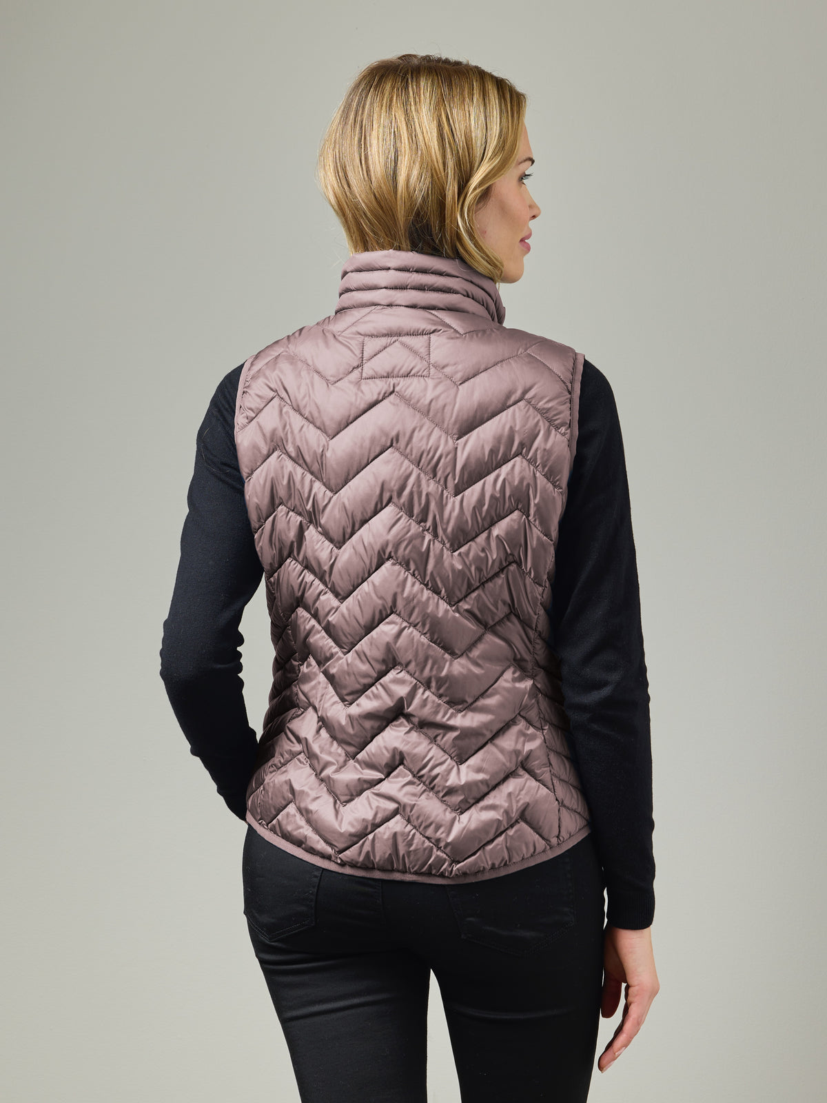 JUNGE Louise Light Down Filled Vest - Alternate View