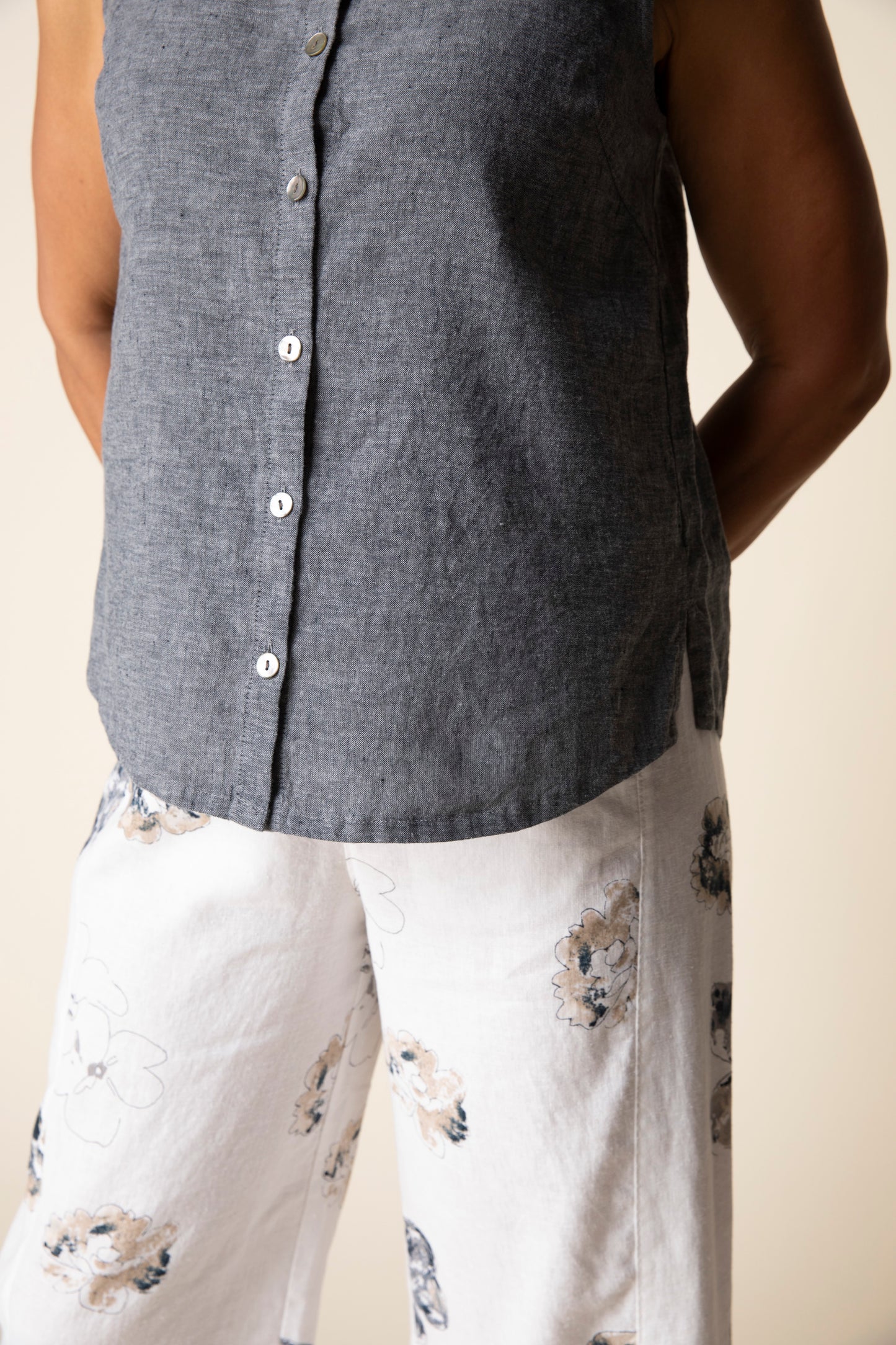 Pleat Back Button Tank - Suttles & Seawinds