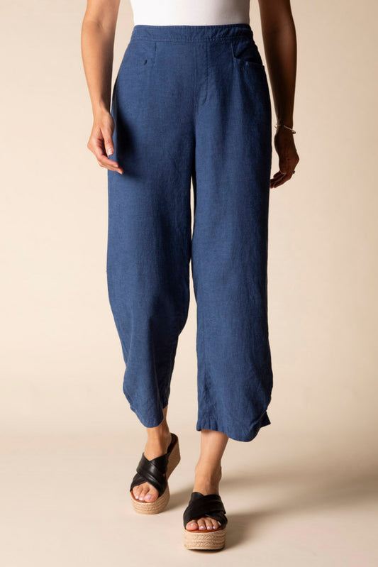 Pleat Button Capri - Suttles & Seawinds