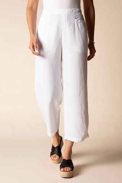Pleat Button Capri - Suttles & Seawinds