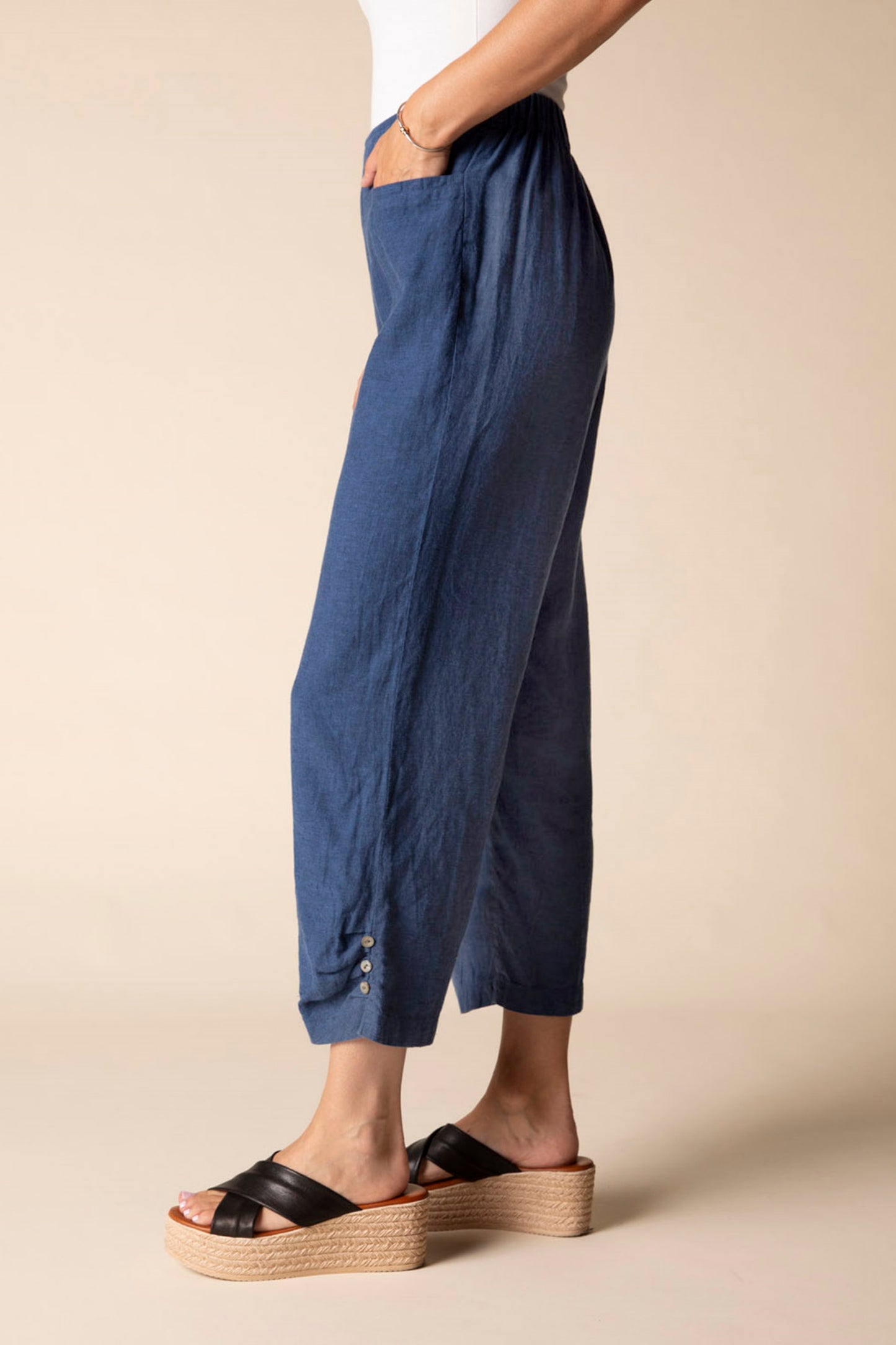 Pleat Button Capri - Suttles & Seawinds