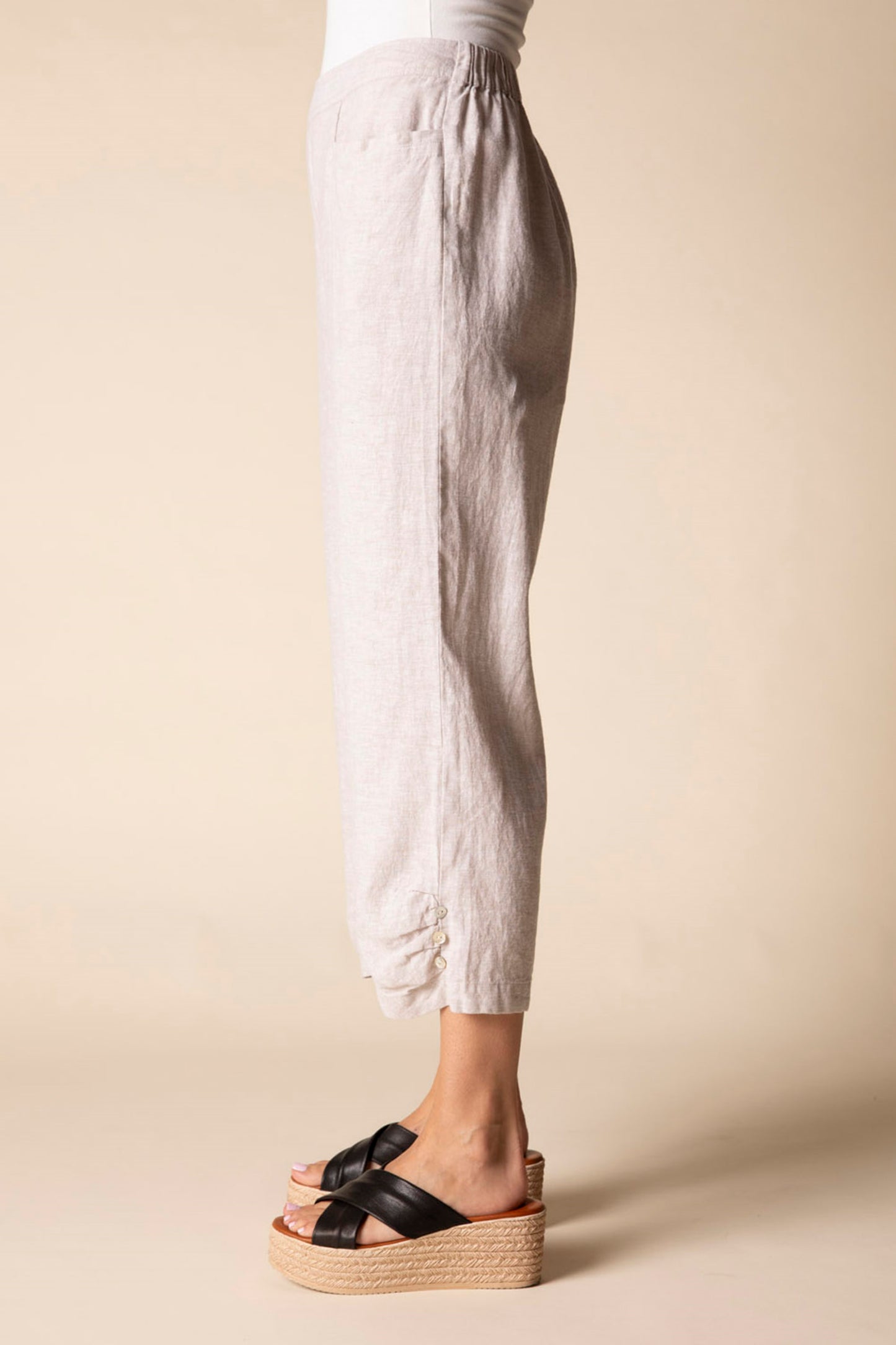Pleat Button Capri - Suttles & Seawinds