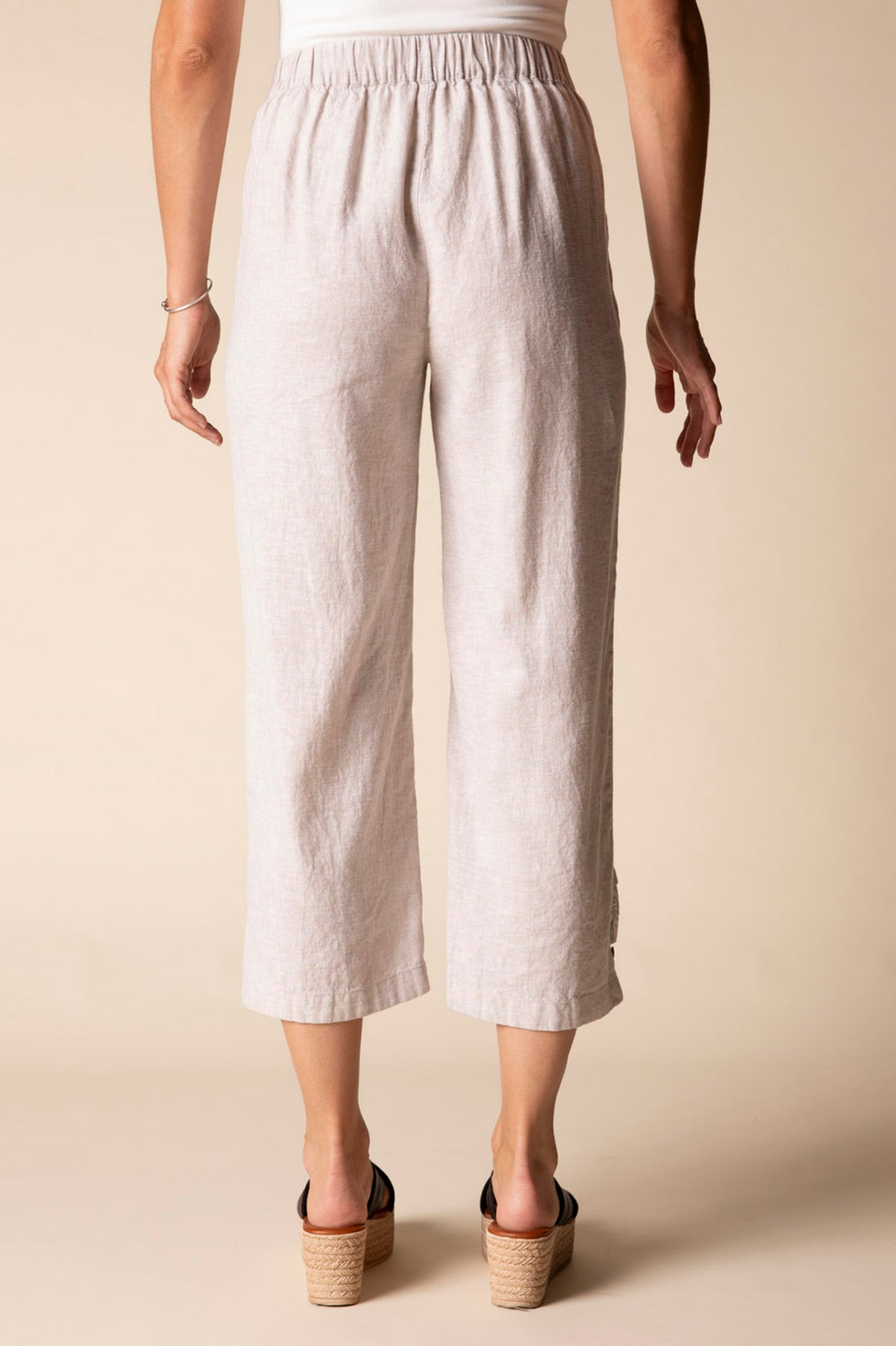 Pleat Button Capri - Suttles & Seawinds