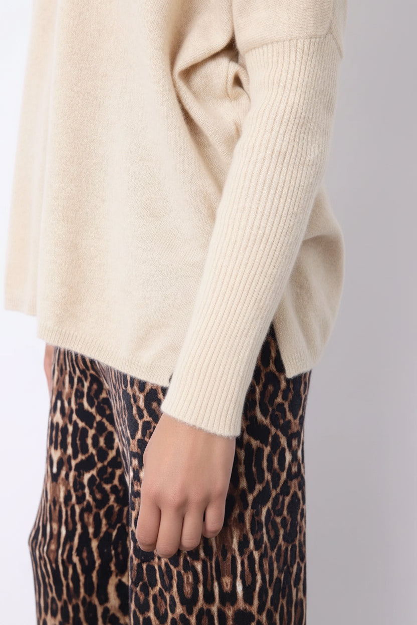 Margaret Cashmere turtleneck in Ecru