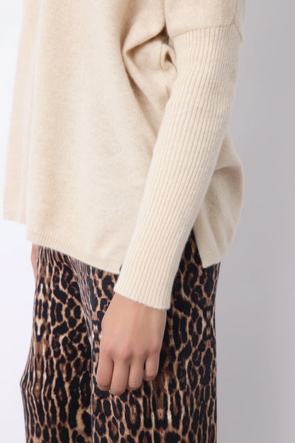 Margaret Cashmere turtleneck in Ecru