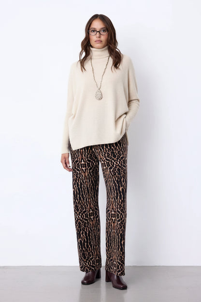 Margaret Cashmere turtleneck in Ecru