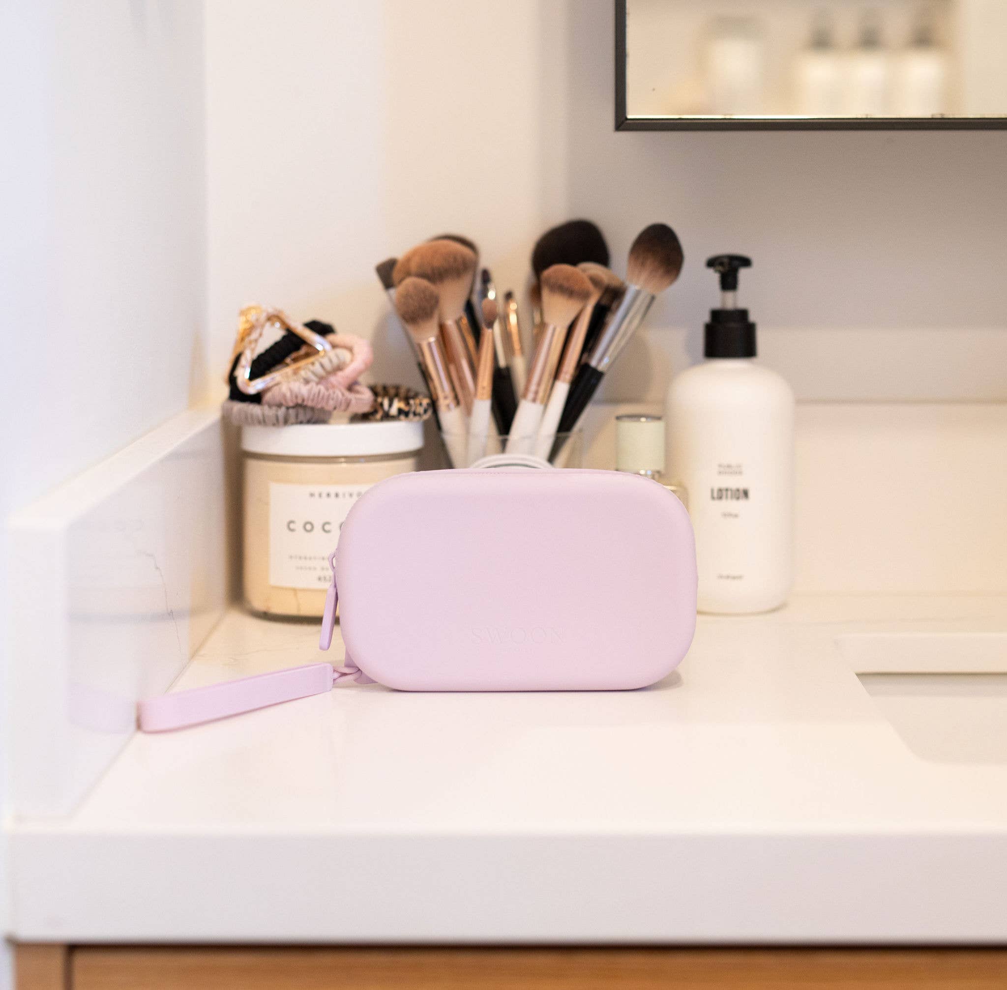 SWOON - SILICONE MAKE UP BAG - SMALL