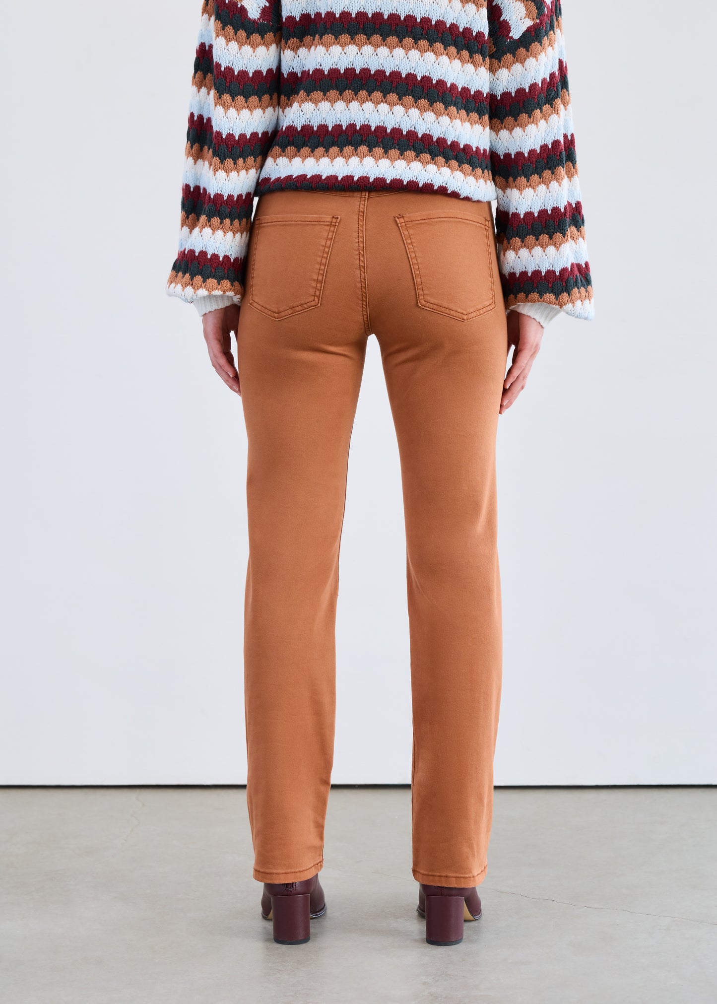 FDJ - CHRISTINA STRAIGHT LEG