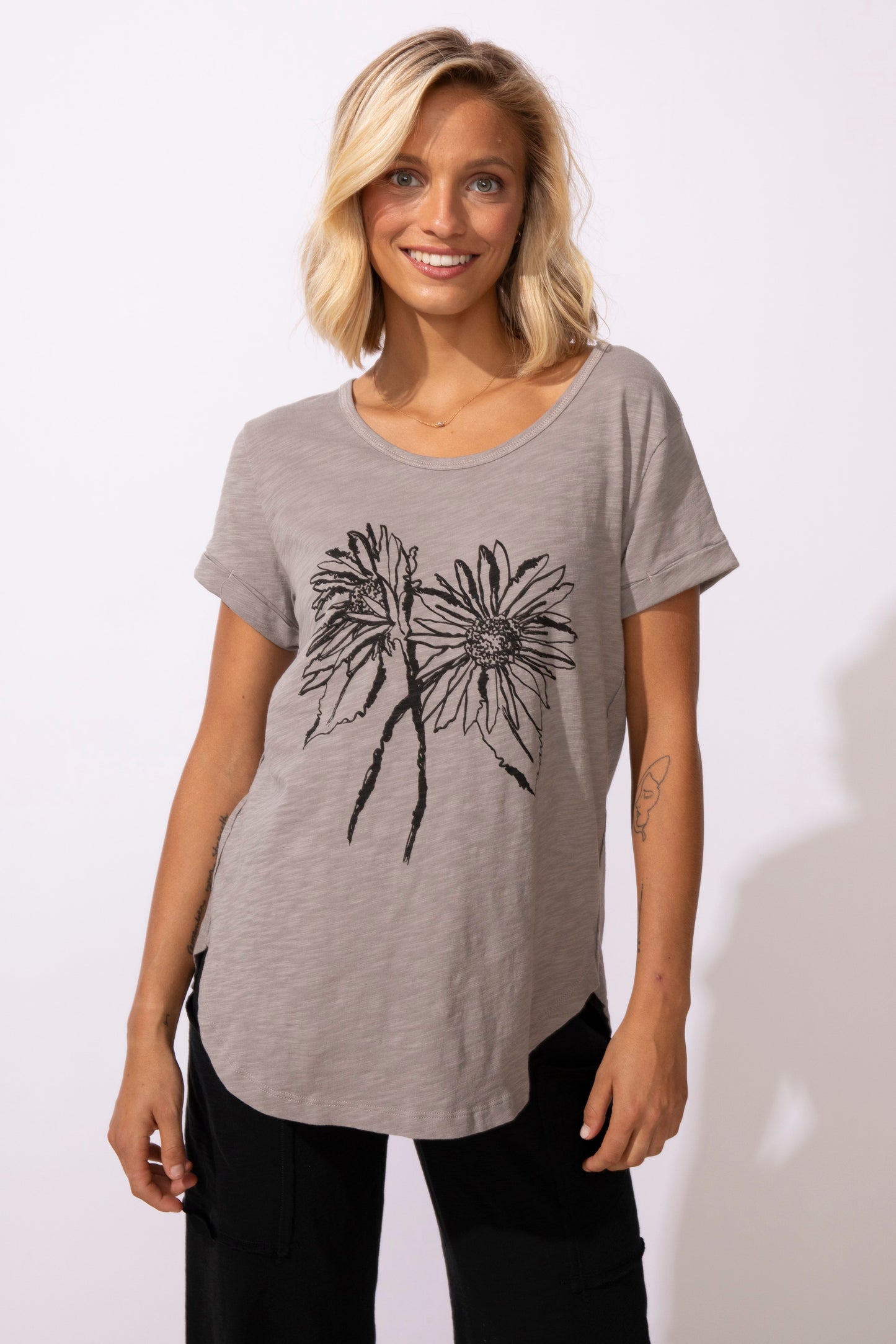 Cuff Sleeve High Lo